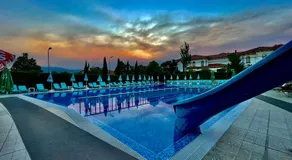 Elegance Spa Hotel - Image 3