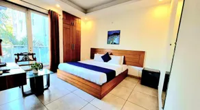 Stays - NH 8 - Image 2