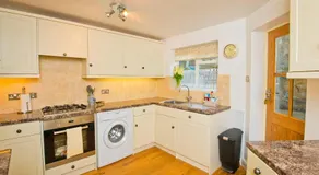 Cosy Country Cottage Retreat Near Peak District & Chatsworth - Image 4