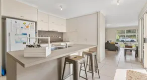 14 Colman Rd - Modern Holiday Home close to the River and Golf Course - Image 3