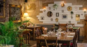 The Black Swan Inn - Image 3
