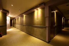 Hotel Violet - Image 4