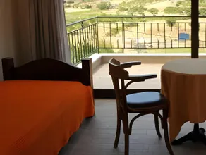 Flygonion Guesthouse - Image 4