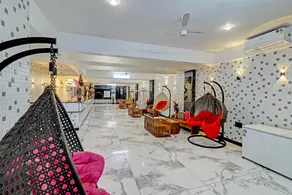 Palette - HD Beach Resort - Image 3