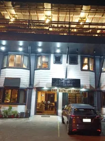 Iggy's Inn - Image 4