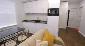 Newly Renovated Modern 2 Bed Apt Near Gur-e-Amir -Brown Door 2 - Image 4