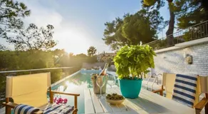 Vasiliki's Villa Beach Front and Pool - Image 3