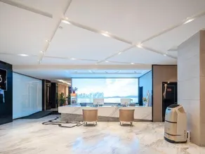 Shangjing Full Seasons Hotel - Image 3