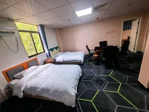 M+ E-Sports Hotel (Xingtang) - Image 2