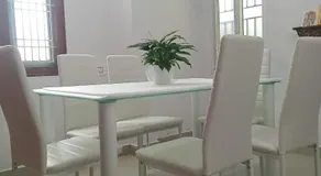 R Homestay - Image 2