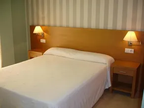 Apartamentos Trisquel - Image 4