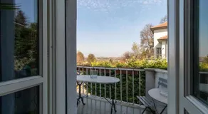 GuestHost - Charming apartment with parking! - Image 3