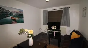 Stirling House Sheffield by Smart Corporate Stays - Image 2