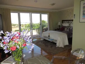 Gooromon Park Cottages - Image 2