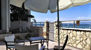 Vrachati Sea Front House - Image 5