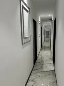 Hotel Flora Inn - Image 3