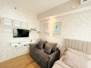 Best Family Studio Breeze Bintaro Apt by OkeStay - Image 2