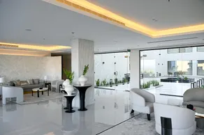 Palm Gate Hotel Suites - Image 2