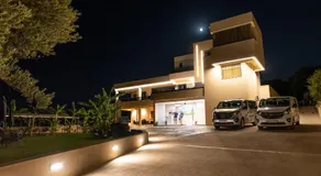 Airscape Hotel Free Shuttle From And To Athen's Airport - Image 4
