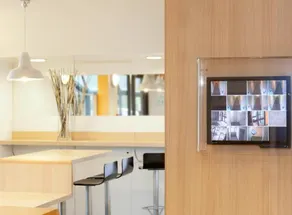 MELINESS Hotel - Image 1