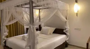 The Verandah - Image 2
