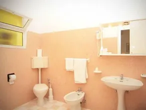 Hotel Continental - Image 5