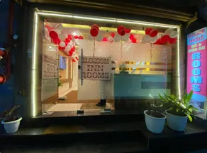 Hotel Blossom Inn - Image 3