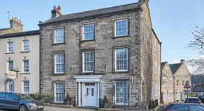 Host & Stay - Rosedale House - Image 4