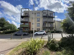 Supremely Posh 2 bed room flat in Dartford Parking, Balcony - Image 3