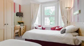 Cheriton Guesthouse - Image 2