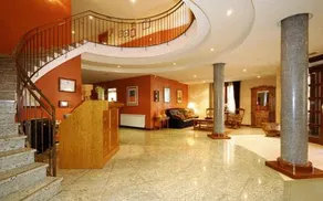 Hotel Pirineos - Image 3