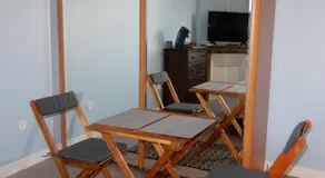 CAPRICES DE PLAGE lit King Size Balnéo Vue dégagée à Mers les Bains 300 m plage petit déjeuner servi en chambre en option - Image 3