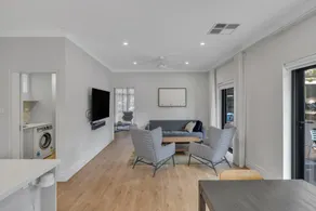 Family Retreat with Balcony and Courtyard - Image 2