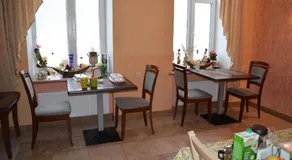 Gogol Park Rooms - Image 5
