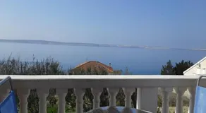 Apartamento con jardín y terraza | Vistas al agua - Image 4