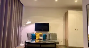 Suite 336 - Image 2