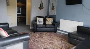 Admirals Apartment 'As seen in Beyond Paradise ' sleeps 6 adults - Image 2