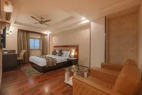 Hotel Palmdale Zirakpur Chandigarh - Image 3