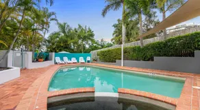 Kings Bay Apartments - Image 3