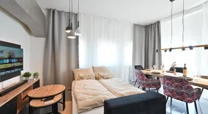 Yello Homes - Luxus Loft für bis zu 7 Personen nähe Airport & Messe, Tischfußball & Whirlpool - Image 2