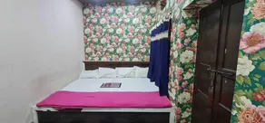 SPOT ON 92405 Hotel Sahu Palace And Restaurant - Image 3