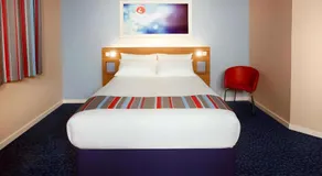 Travelodge Edinburgh Dreghorn - Image 4