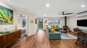 Wattle Cottage - A Stylish Hinterland Escape - Image 3
