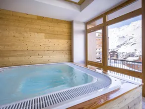 Modern Comfortable Apartment on the Slopes in Les Menuires - Image 3