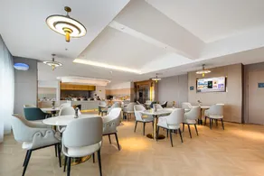 Atour Hotel Taizhou Linhai Toumen Port - Image 3