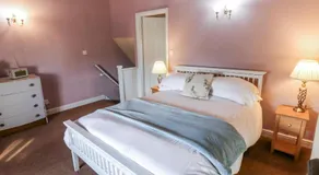 Ewe Cottage - Image 2