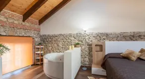 Estudio Sonido y Jacuzzi - Image 2