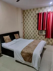 Goroomgo RLJ Guest House Varanasi - Image 4