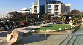 Swimming pools Apartment in Ocean Village - 2 bed 2 bath Rock view - Image 5