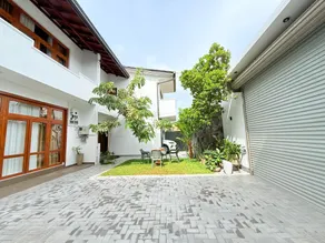 The Residence Retreat - Image 5